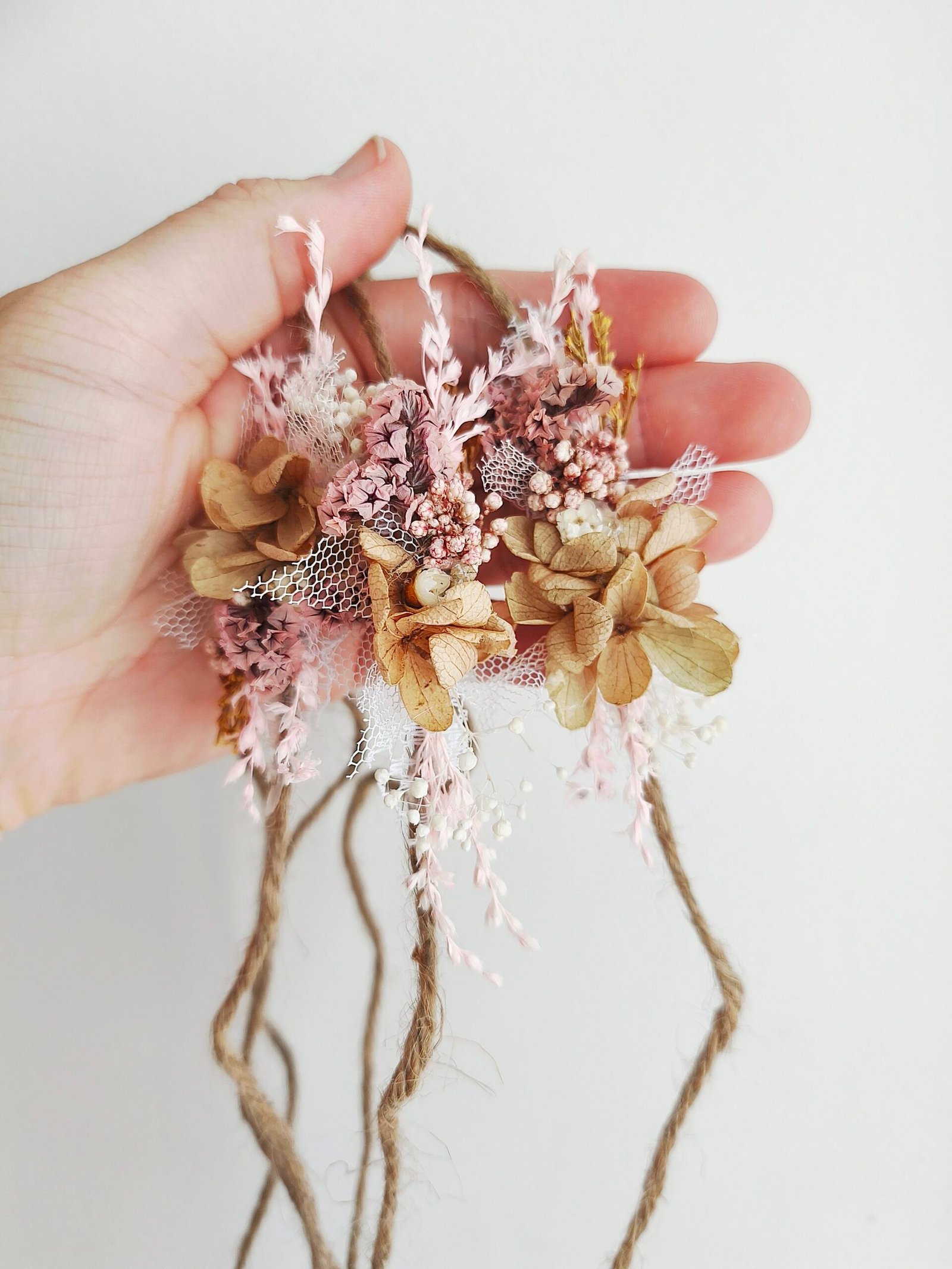 headband Livia fleuri pour séance photo newborn et bébé