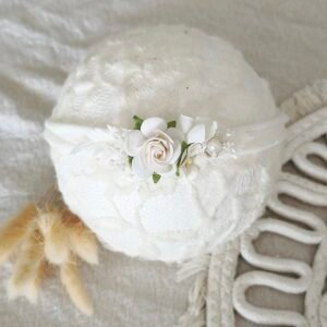 headband Bianca fleuri fait main pour séance photo bébé et newborn